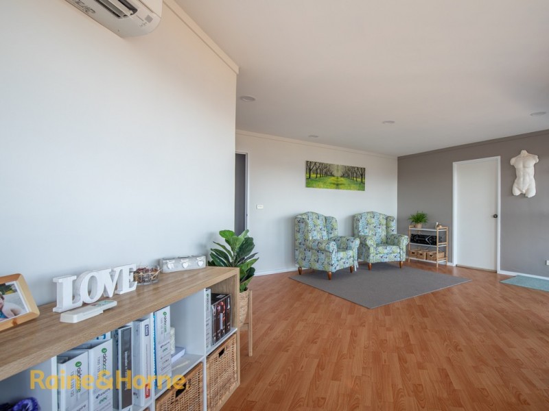 33 Skyline Drive, Howrah TAS 7018