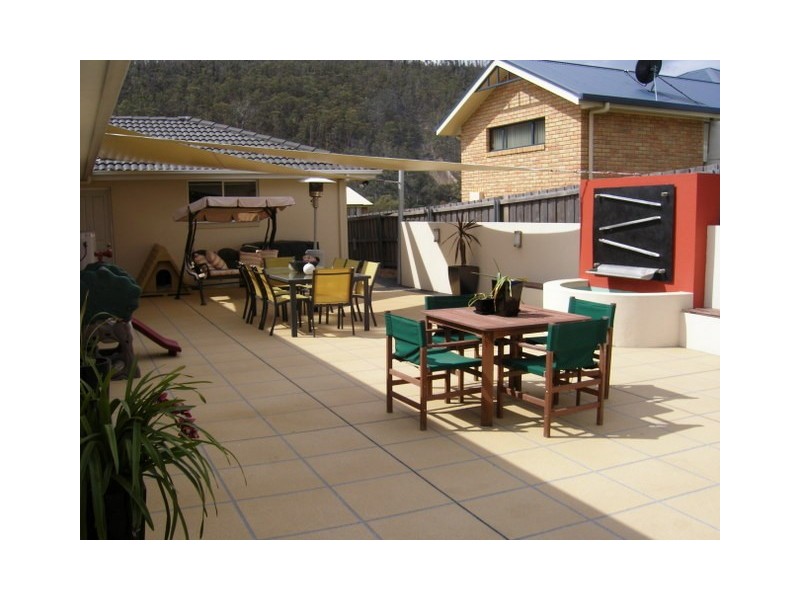 34 Brookston Drive, Mornington TAS 7018