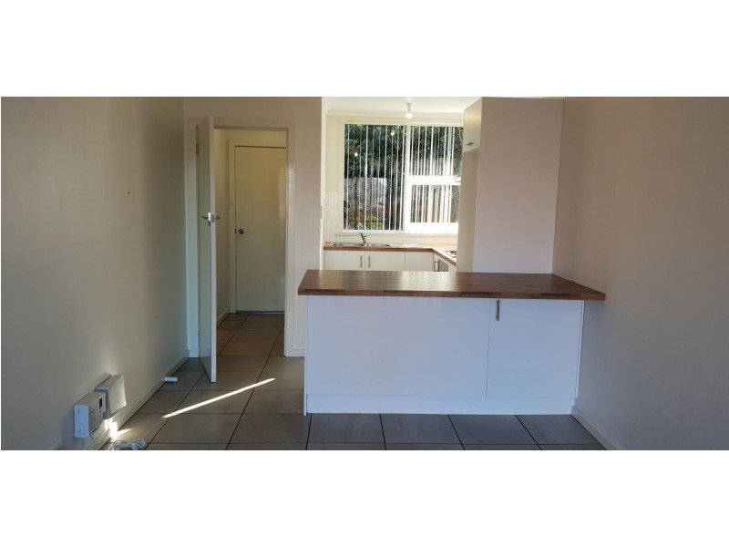 2/21A Boa Vista Road, New Town TAS 7008