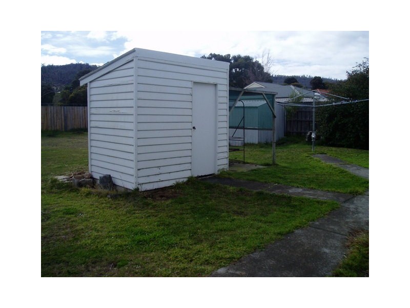 24 Erebus Street, Warrane TAS 7018
