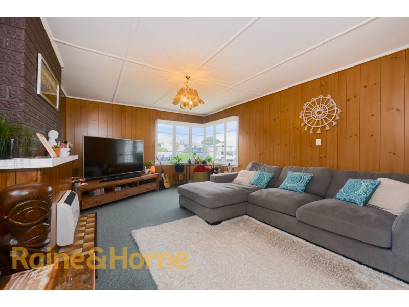 2 Resolution Street, Warrane TAS 7018