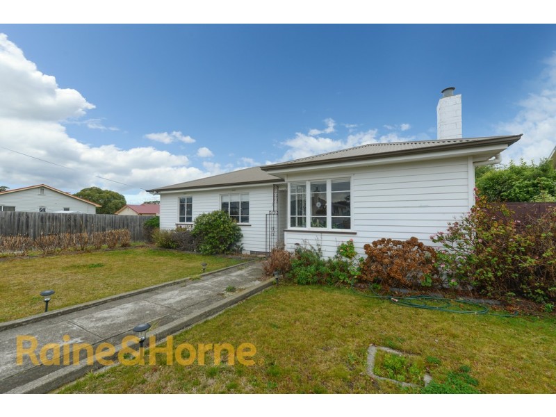 2 Resolution Street, Warrane TAS 7018