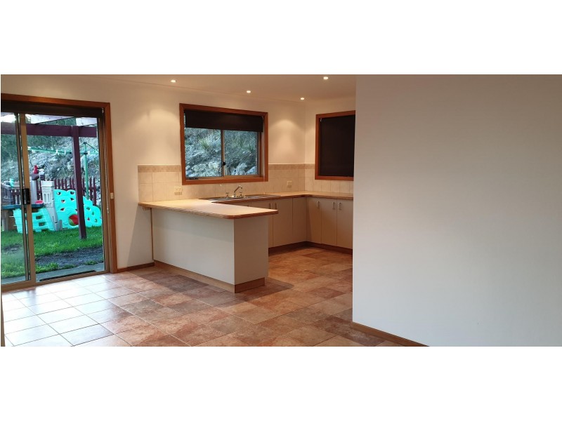 13 Grevillea Avenue, Old Beach TAS 7017