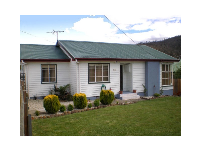 300 Cambridge Road, Warrane TAS 7018