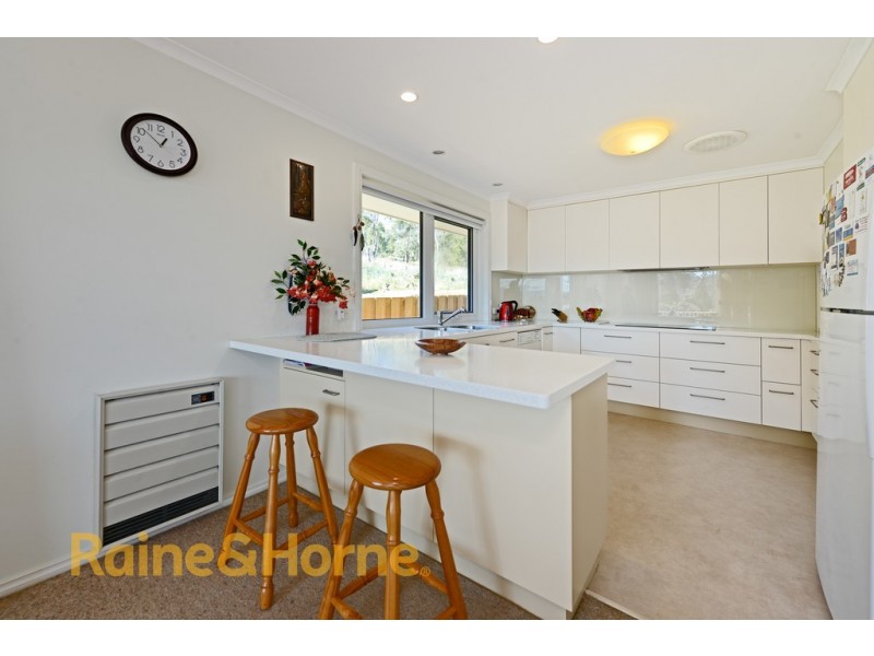 14 Kent Street, Lindisfarne TAS 7015