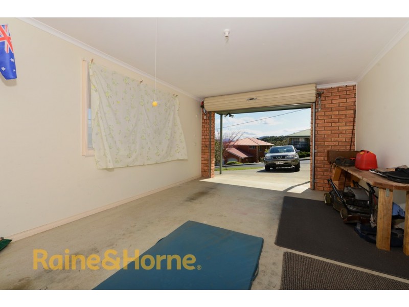 14 Kent Street, Lindisfarne TAS 7015