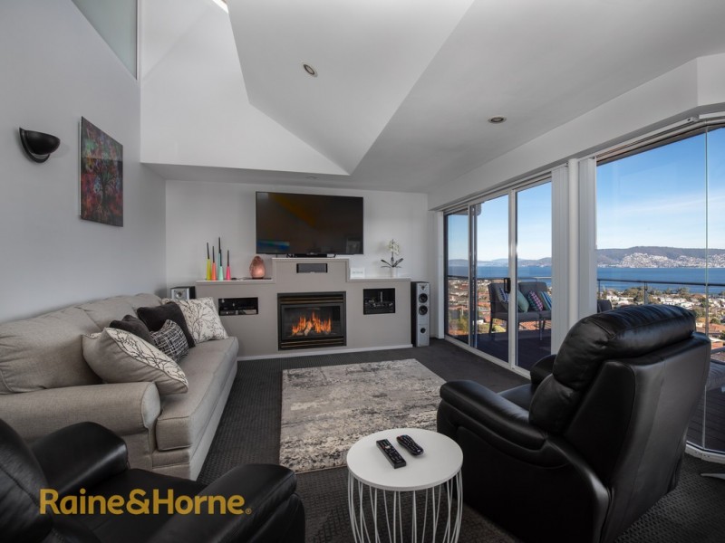 33 Skyline Drive, Howrah TAS 7018