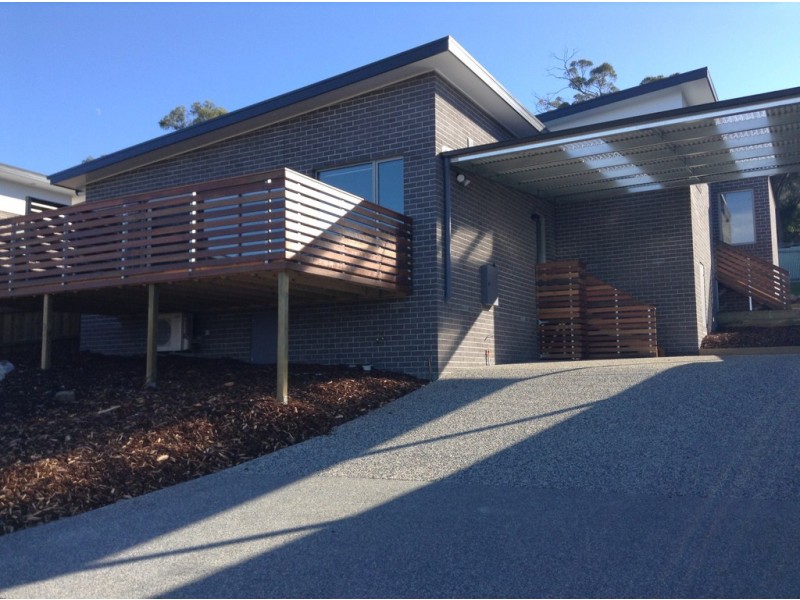 2/2 Cologne Drive, Oakdowns TAS 7019