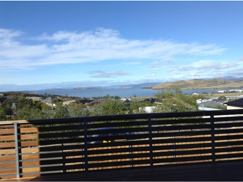 2/2 Cologne Drive, Oakdowns TAS 7019