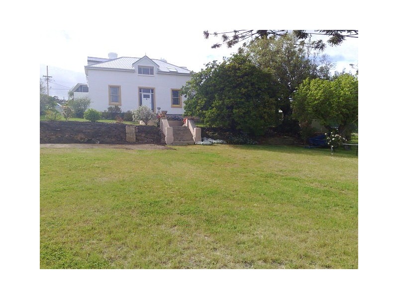 107 and 107A Cambridge Road, Bellerive TAS 7018