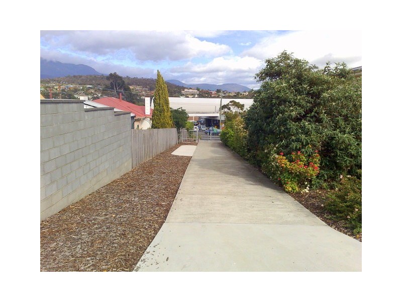 107 and 107A Cambridge Road, Bellerive TAS 7018