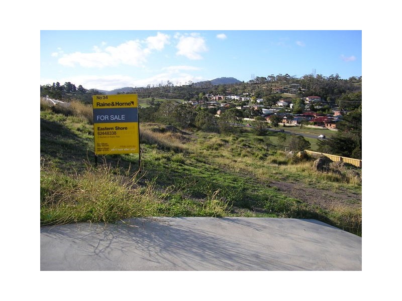 34 Dumbarton Drive, Geilston Bay TAS 7015