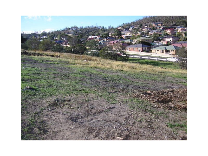 16 Dumbarton Drive, Geilston Bay TAS 7015