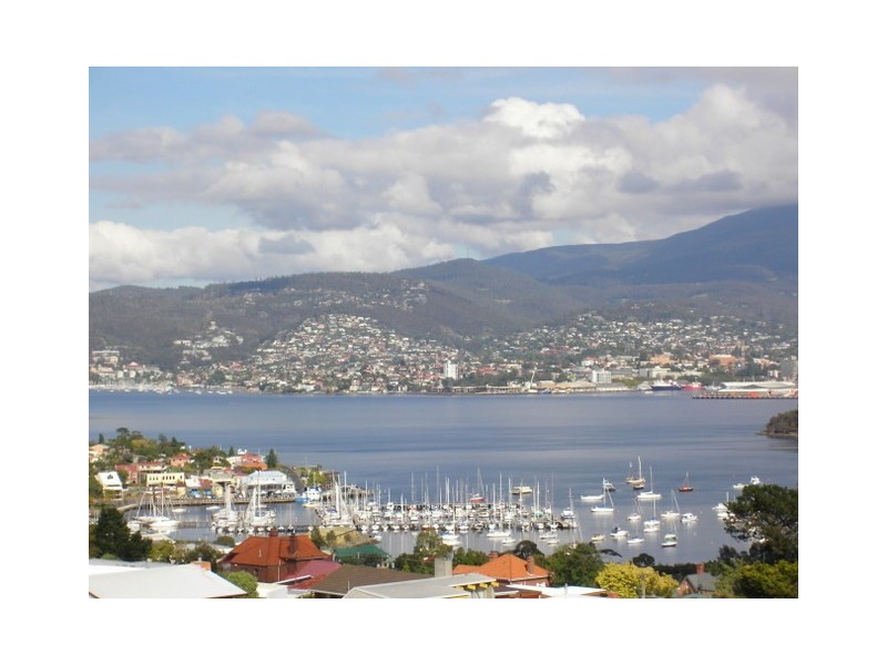 21A Balamara Street, Bellerive TAS 7018