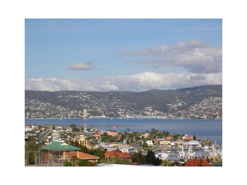 21A Balamara Street, Bellerive TAS 7018