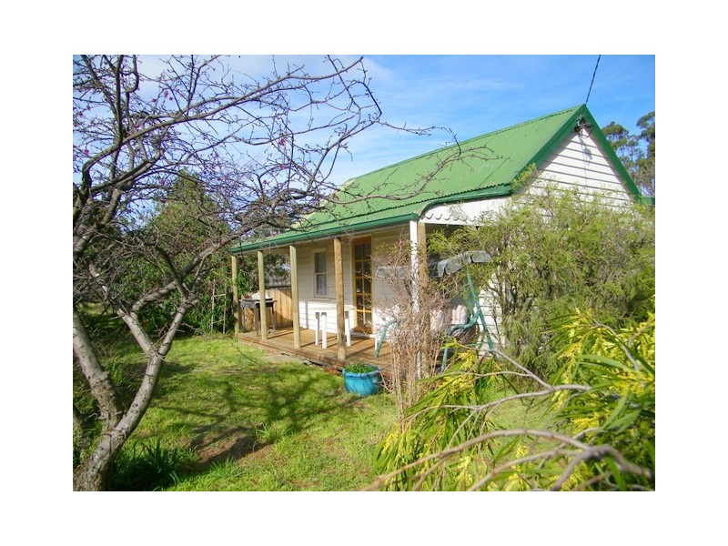 4 Amelia Street, Triabunna TAS 7190