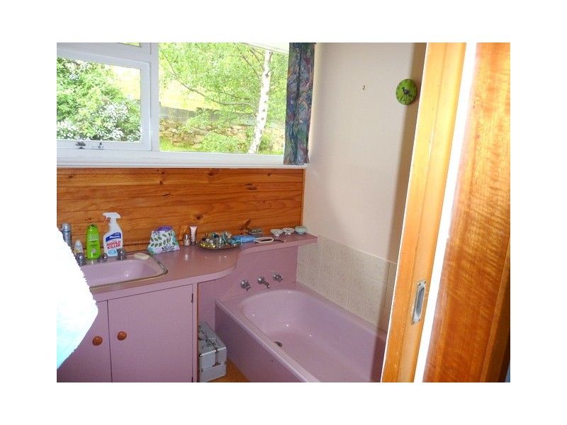 198A Derwent Avenue, Lindisfarne TAS 7015
