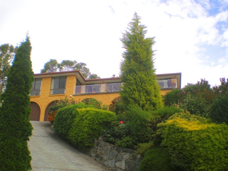 19 Haven Court, Rosny TAS 7018