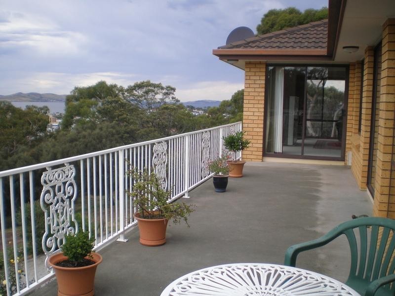 19 Haven Court, Rosny TAS 7018