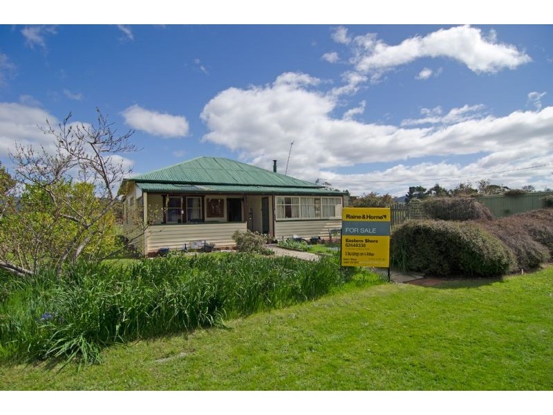 12 Spencer Street, Triabunna TAS 7190