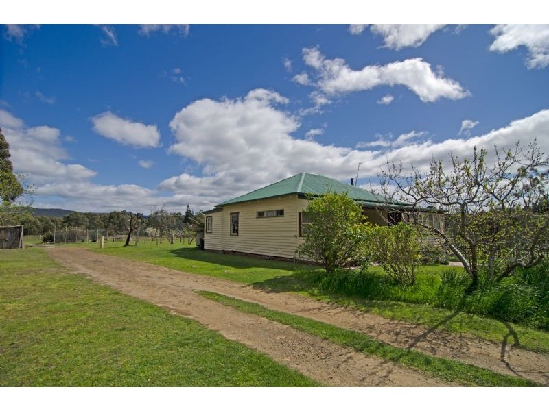 12 Spencer Street, Triabunna TAS 7190