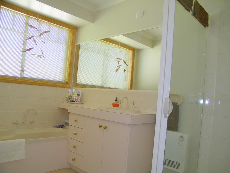 2/20 Minno Court, Howrah TAS 7018