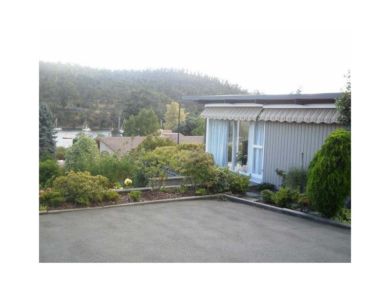 57 Derwent Avenue, Geilston Bay TAS 7015