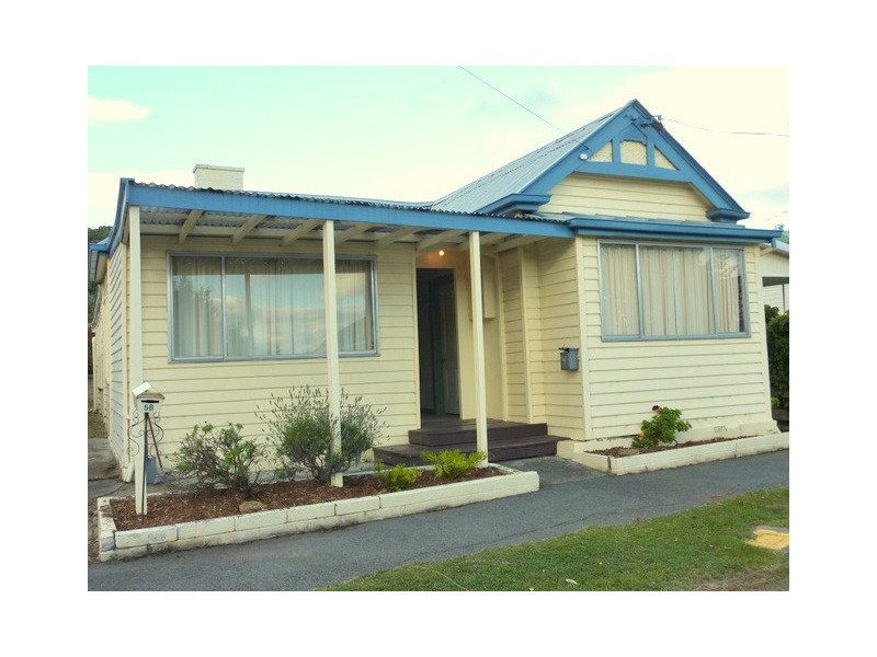 5 Nelumie Street, Lindisfarne TAS 7015