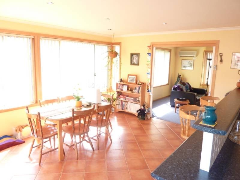 108 Gordons Hill Road, Lindisfarne TAS 7015