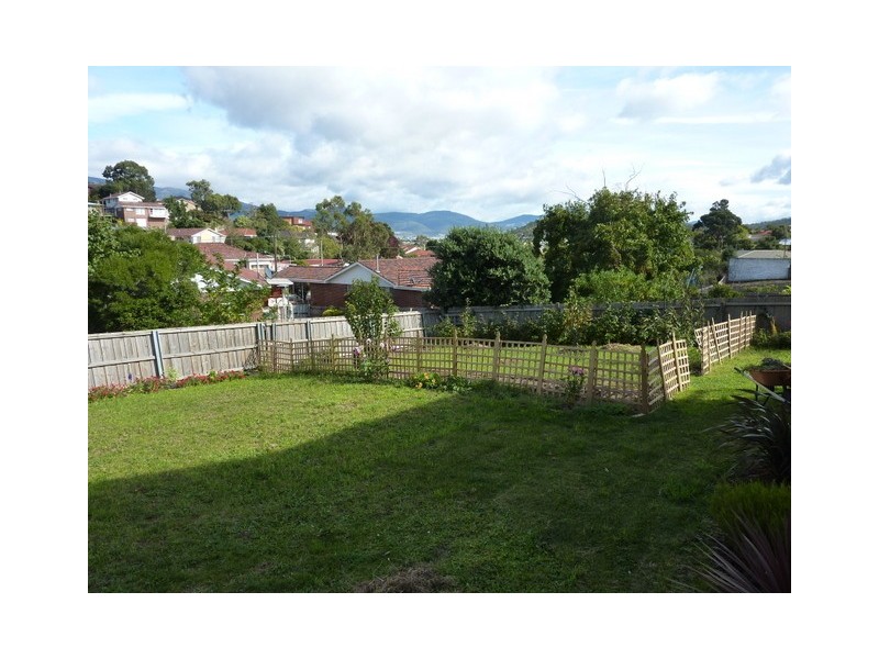 108 Gordons Hill Road, Lindisfarne TAS 7015