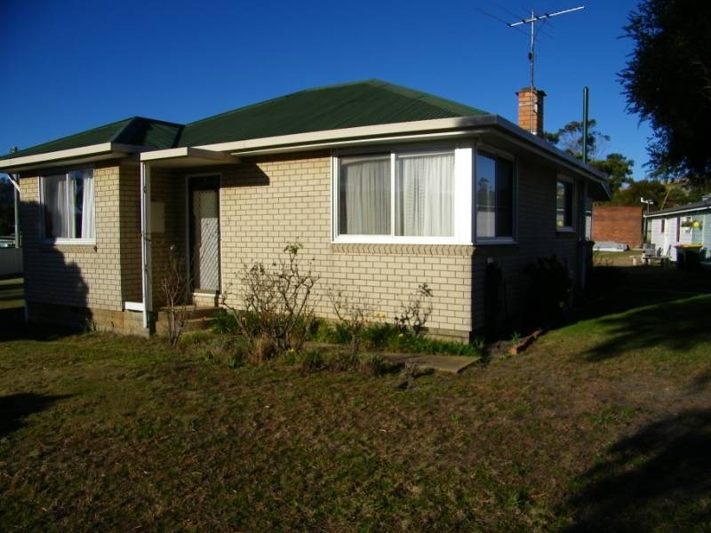 3 Esplanade, Triabunna TAS 7190