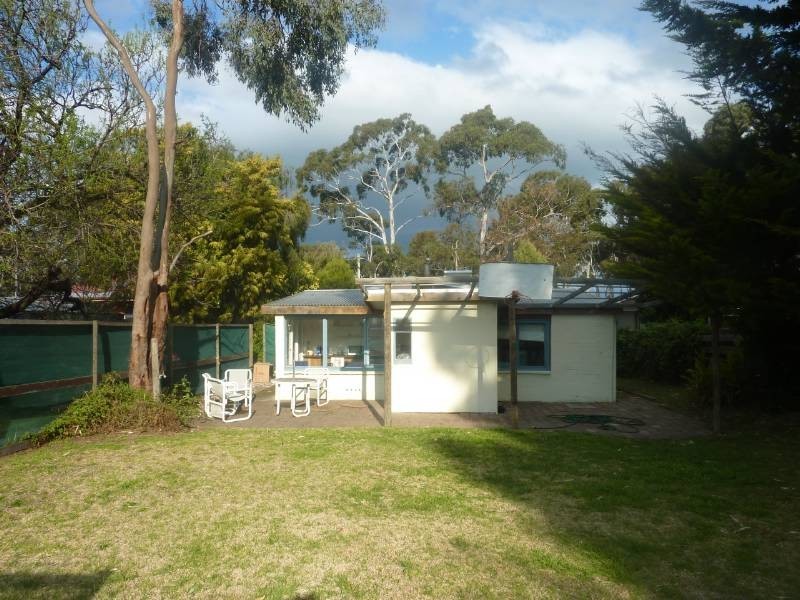 32 Surf Road, Seven Mile Beach TAS 7170