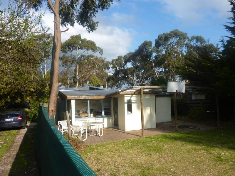 32 Surf Road, Seven Mile Beach TAS 7170