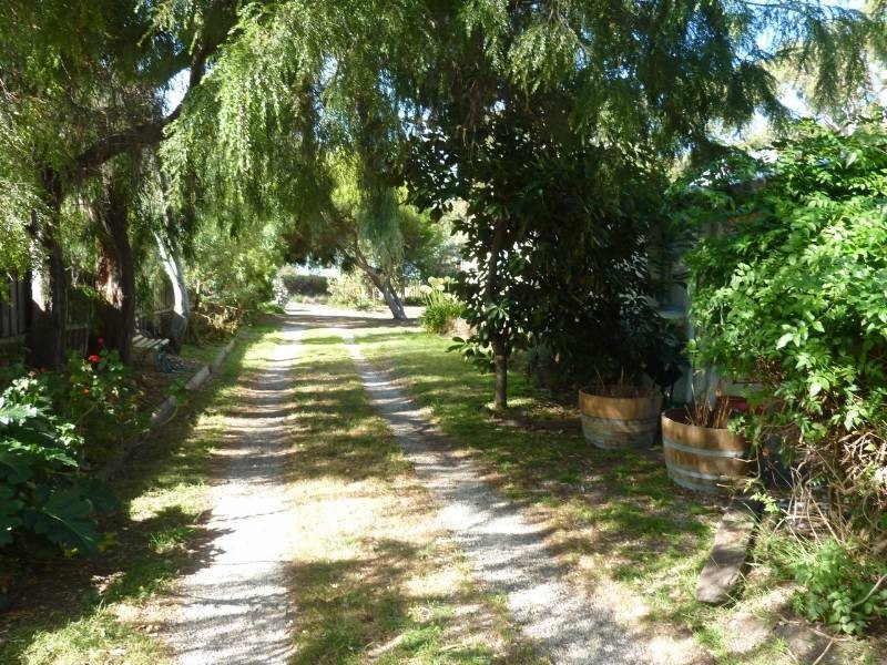 32 Surf Road, Seven Mile Beach TAS 7170