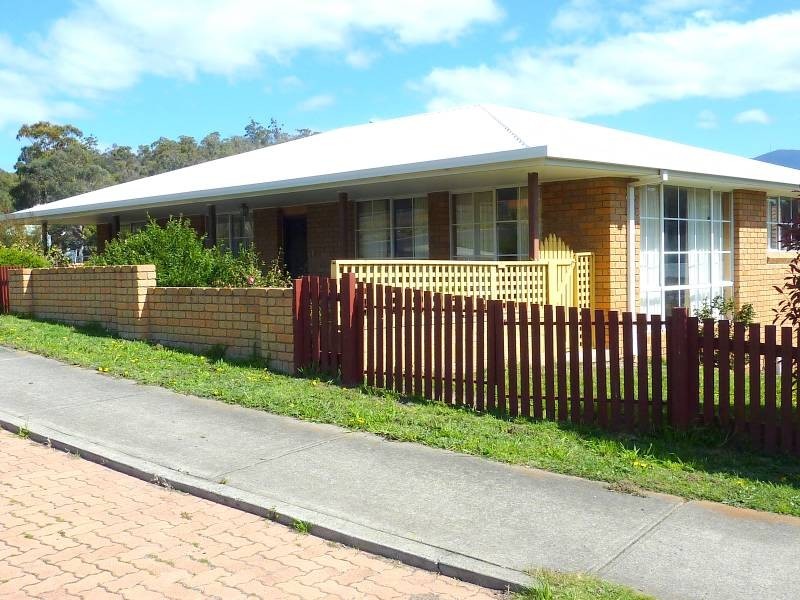 4 Golf Links Road, Geilston Bay TAS 7015