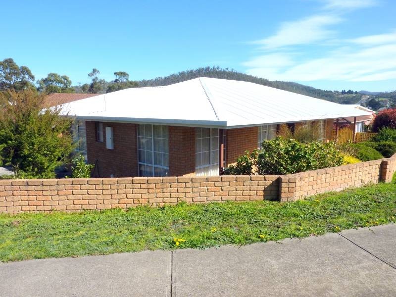 4 Golf Links Road, Geilston Bay TAS 7015