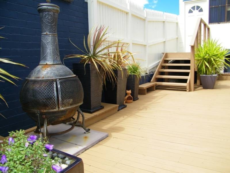 2 Chatsworth Street, Rose Bay TAS 7015