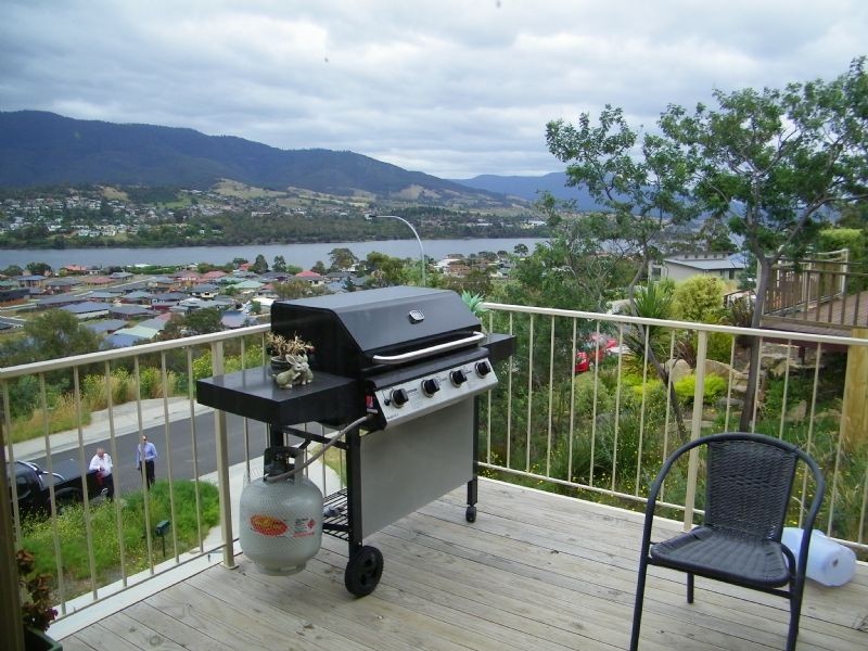 39 Grevillea Avenue, Old Beach TAS 7017