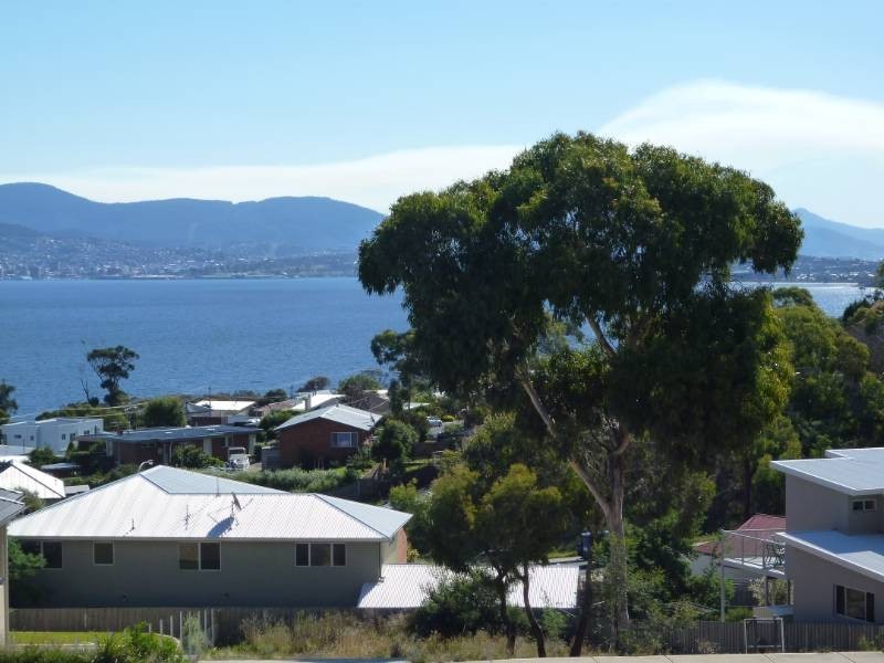 643 Oceana Drive, Tranmere TAS 7018
