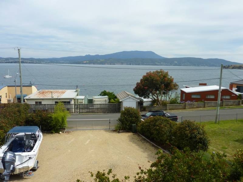 39 Spitfarm Road, Opossum Bay TAS 7023