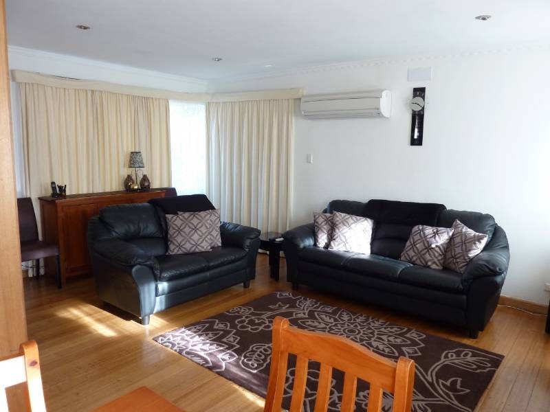 40 Henley Street, Lindisfarne TAS 7015