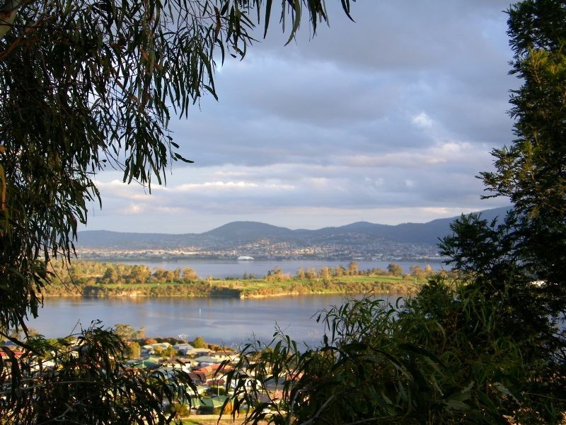 6 White Gum Place, Old Beach TAS 7017