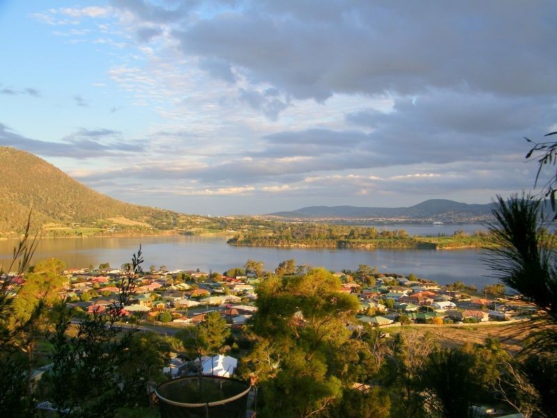 6 White Gum Place, Old Beach TAS 7017