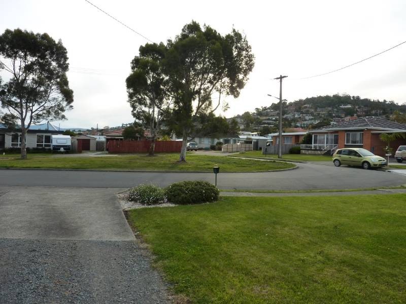 9 Pinaroo Court, Howrah TAS 7018