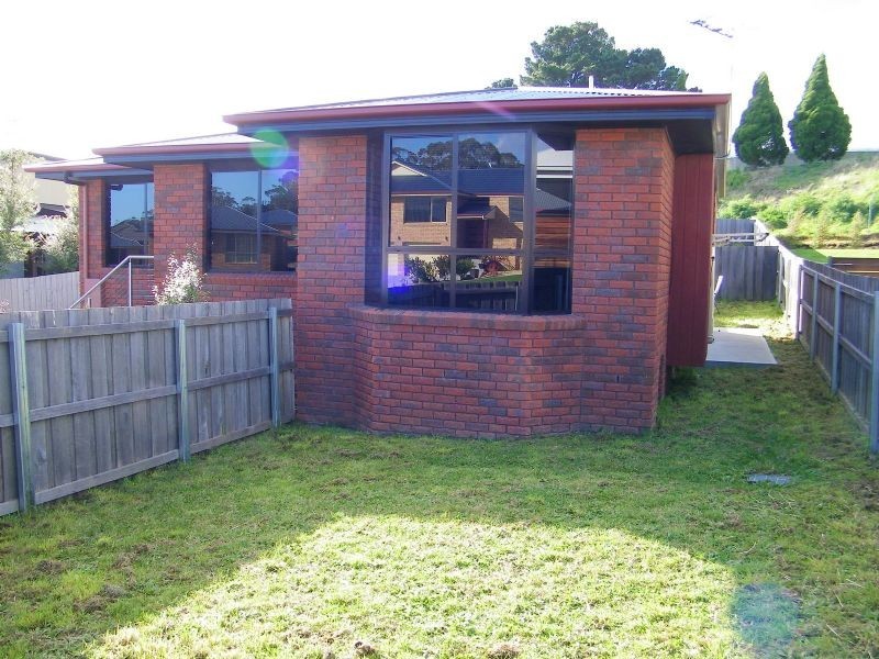 Unit 1, 12 Walter Place, Howrah TAS 7018