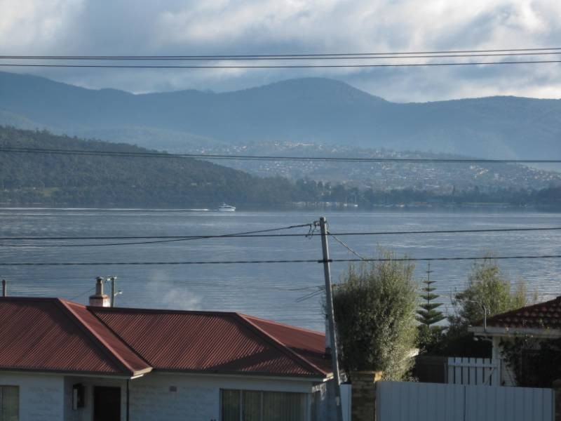 42 East Derwent Highway, Rose Bay TAS 7015