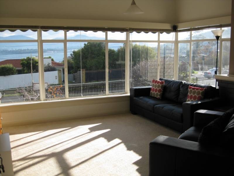 42 East Derwent Highway, Rose Bay TAS 7015