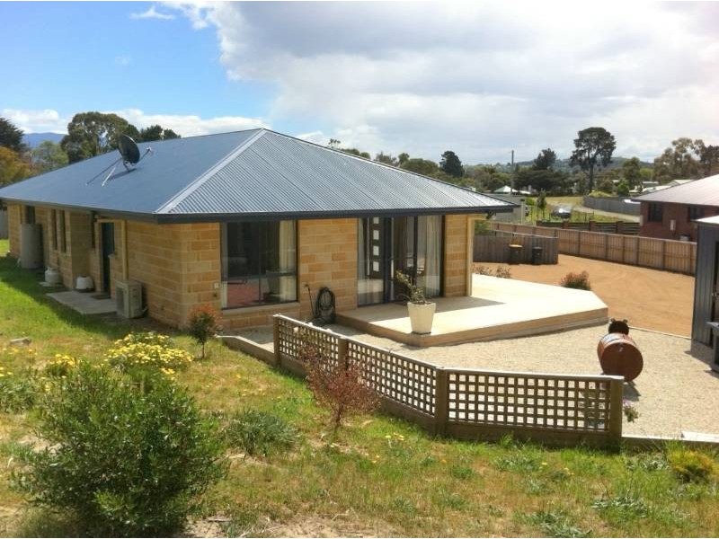 4 Calverton Place, South Arm TAS 7022