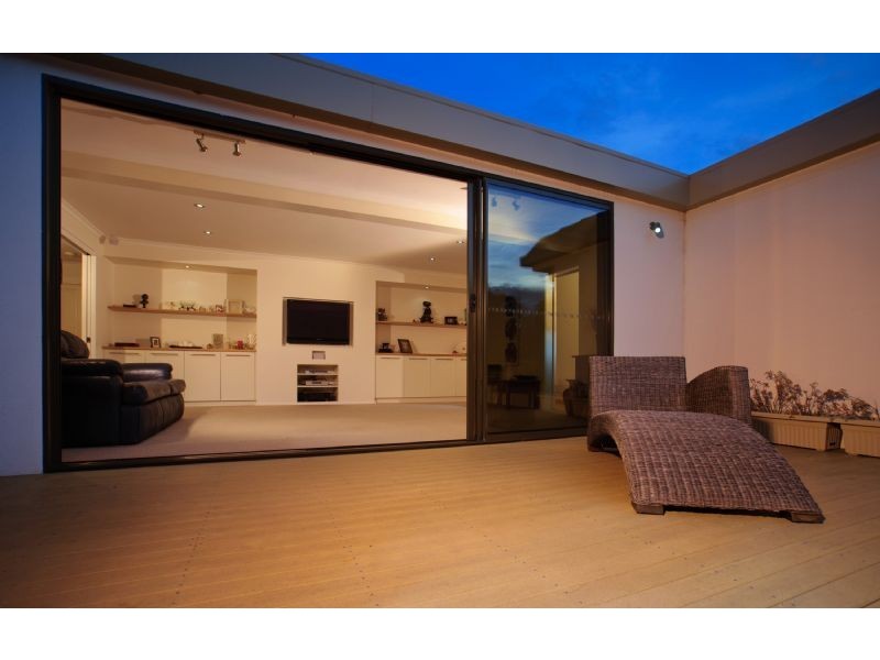 42 Winston Avenue, Seven Mile Beach TAS 7170