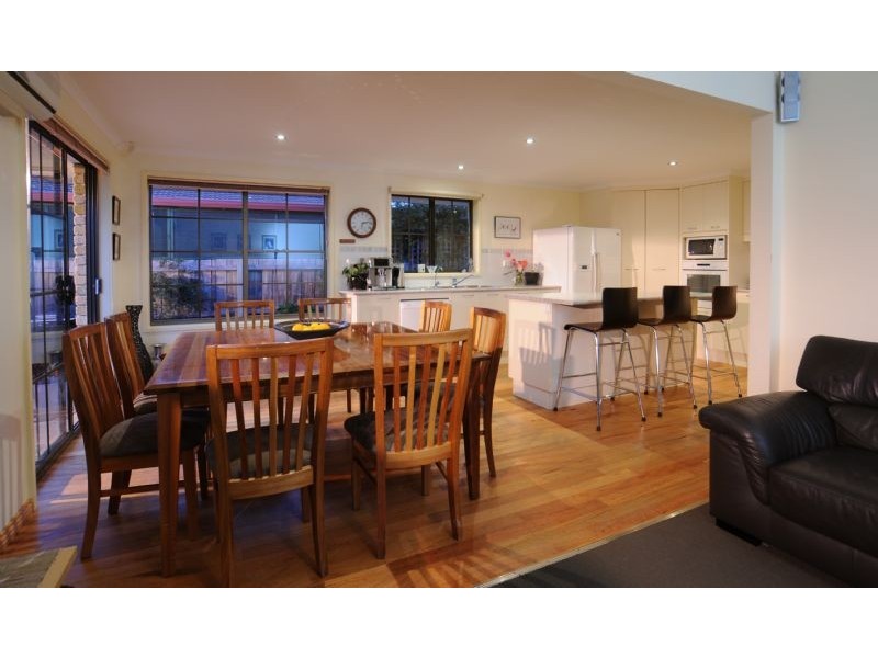 42 Winston Avenue, Seven Mile Beach TAS 7170